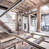 Lichtdurchflutete Galerie mit Loggia und Balkon Lichtdurchflutete Galerie mit Loggia und Balkon