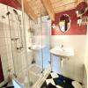 DG: Zweites Bad mit Dusche/Toilette